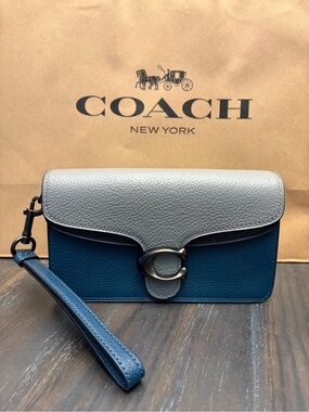 Coach Colorblock Tabby Wristlet/ Crossbody